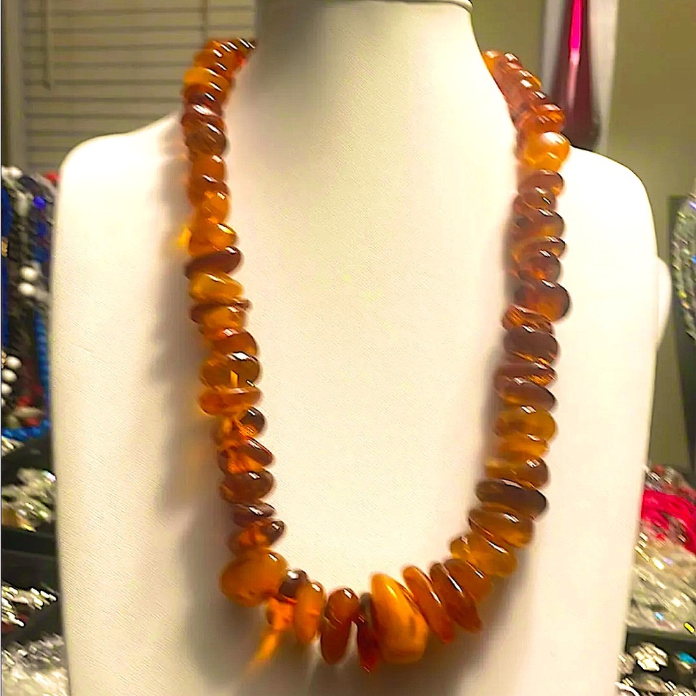 Large Graduated Naltic Amber Necklace